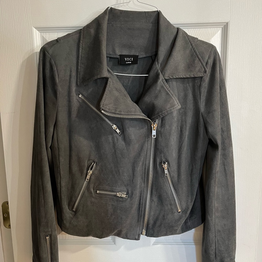Market Jacket in Gray by Vici. Size: Large.